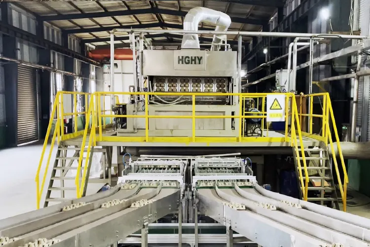 Forming-system-Online-Hotpress-Cup-carrier-Making-Machine.webp